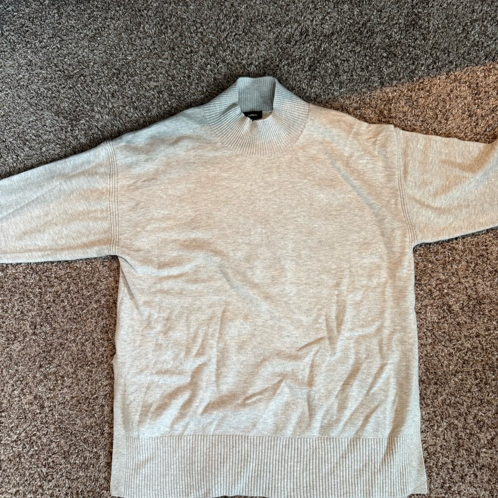 Women’s Grey Sweater